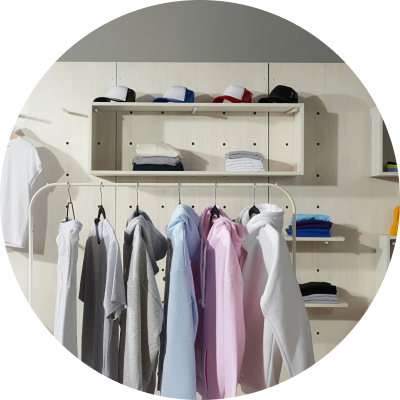 Kleidung und Textilien